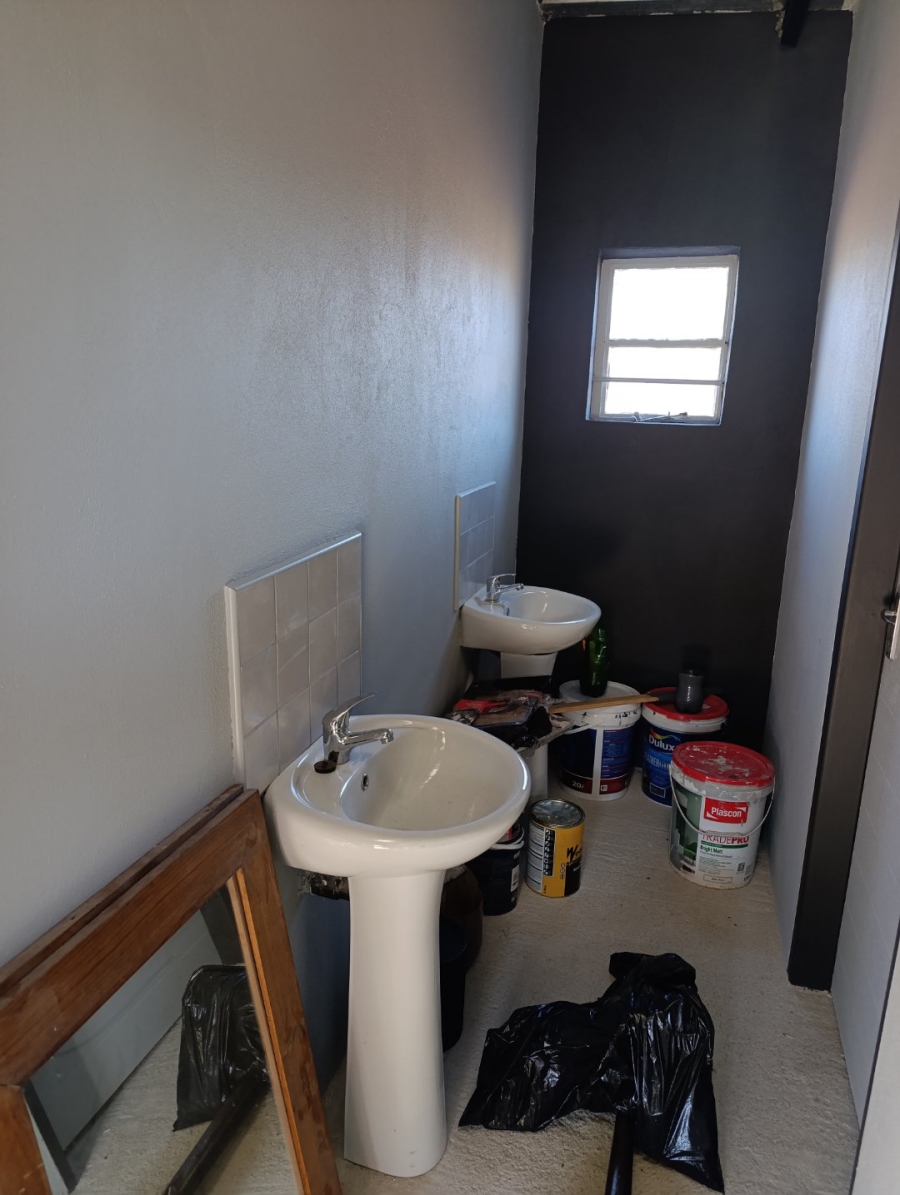 To Let Commercial Property for Rent in Bloemfontein Rural Free State
